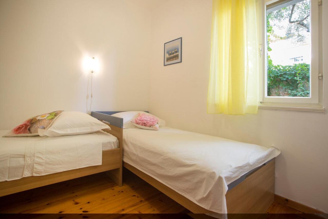 Apartment Damir Postira Ngoại thất bức ảnh